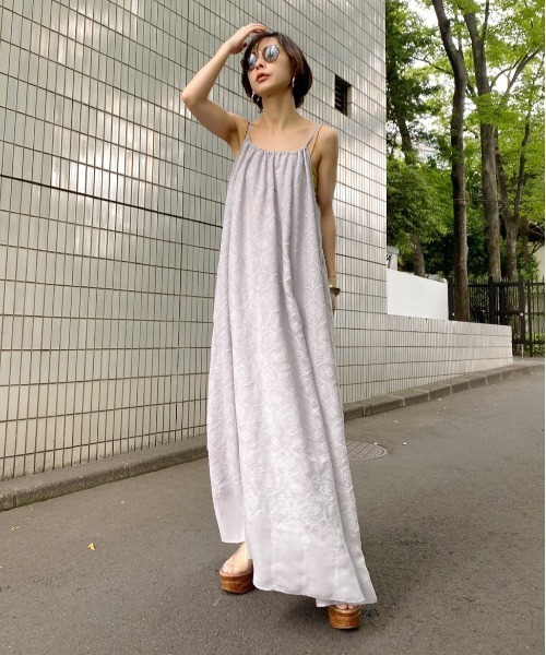 Ameri(アメリ)の「MEDI CLEAR WEDGE SOLE SANDAL(サンダル・レディース・ブラウン・SMALL/MEDIUM/LARGE)」の6枚目の写真