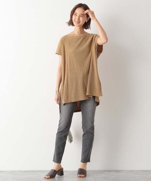 LEPSIM(レプシィム)の「リラックスヨウリュウチュニック 892676(Tシャツ/カットソー・レディース・ブラック/キナリ/ベージュ・FREE)」の6枚目の写真