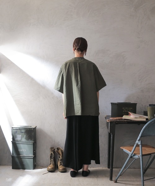 WAIPER.inc（ワイパーインク）の「新品 ブルガリア軍 1950年代復刻 半袖 グランパシャツ 後染め（シャツ/ブラウス・メンズ・ブラック/ネイビー/オリーブ・M/L/XL）」の5枚目の写真