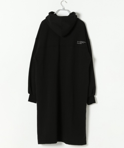 PAGEBOY（ページボーイ）の「スナップスリットパーカーワンピース（ワンピース・レディース・ブラック/モカ・FREE）」の3枚目の写真