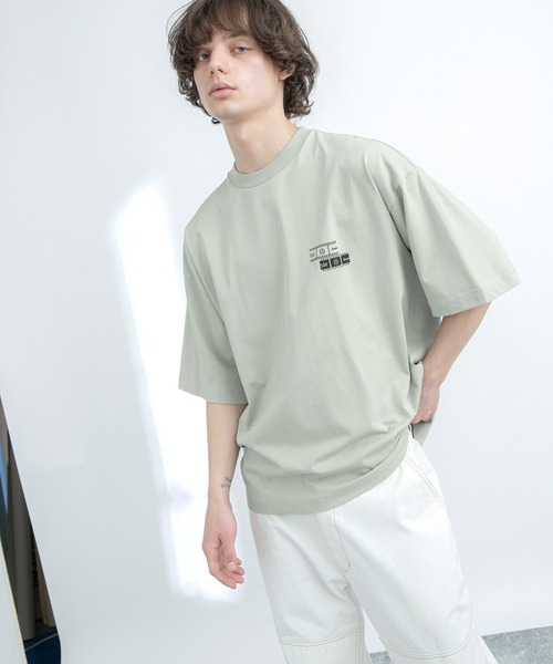 EMMA CLOTHES(エマクローズ)の「シルケットライク天竺 オーバーサイズ S/S メッセージプリント カットソー EMMA CLOTHES COLLECTION - INVERSION(反転) × HIDE AND SEEK(かくれんぼ) -(Tシャツ/カットソー・メンズ・ホワイト系その他/ブラック系その他/ベージュ系その他/グリーン系その他/ブルー系その他/パープル系その他/ホワイト系その他2/ホワイト系その他3/ホワイト系その他4/ブラック系その他2/ブラック系その他3/ブラック系その他4/ベージュ系その他2/グリーン系その他2/ブルー系その他2/パープル系その他2・M/L)」の21枚目の写真