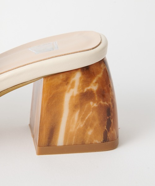 COLONY 2139(コロニートゥーワンスリーナイン)の「ストーンヒールミュール(サンダル・レディース・ブラック/アイボリー/グリーン系その他・22.5cm/23.5cm/24.5cm)」の10枚目の写真