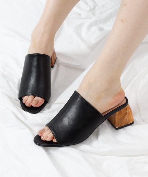 COLONY 2139(コロニートゥーワンスリーナイン)の「ストーンヒールミュール(サンダル・レディース・ブラック/アイボリー/グリーン系その他・22.5cm/23.5cm/24.5cm)」の18枚目の写真