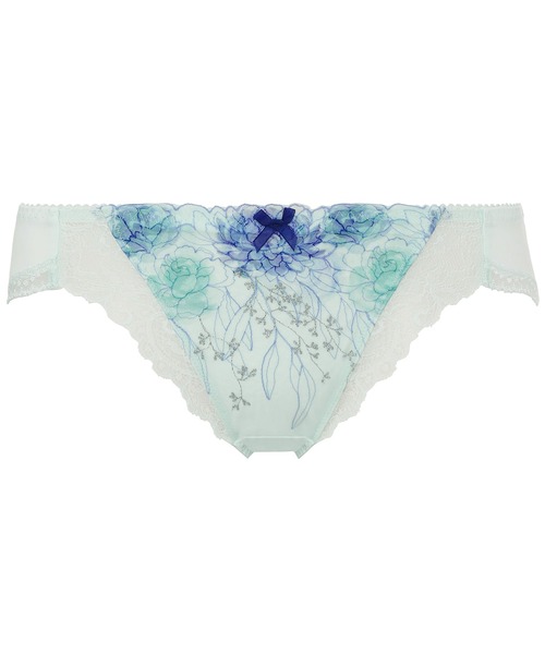 Triumph（トリンプ）の「天使のブラ 魔法のハリ感526 レギュラー