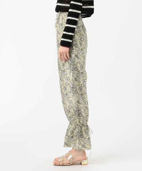 SOULEIADO（ソレイアード）の「シルクプリント イージーストレート