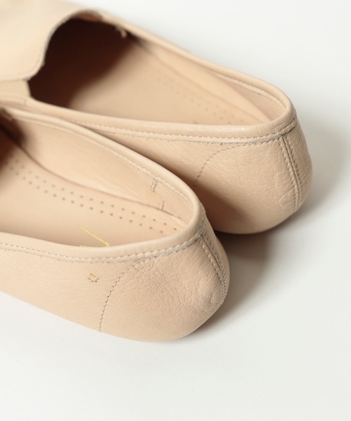 MEN'S BIGI(メンズビギ)の「<Rivieras(リビエラ)>レザースリッポン(スリッポン・メンズ・ブラック/ベージュ・01/02/03/04/05)」の4枚目の写真