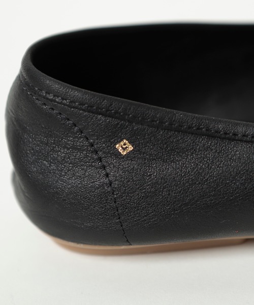 MEN'S BIGI(メンズビギ)の「<Rivieras(リビエラ)>レザースリッポン(スリッポン・メンズ・ブラック/ベージュ・01/02/03/04/05)」の8枚目の写真