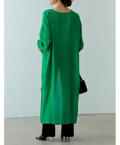 Re:EDIT（リエディ）の「[低身長サイズ有][洗濯機で洗える]ボリュームスリーブ楊柳ガウンカーディガン（カーディガン/ボレロ・レディース・アイボリー/モカ/グレイッシュベージュ/ブラウン/ピンク/ベージュ/ブルー/オレンジ/グリーン・MEDIUM/LARGE/SHORT）」の10枚目の写真