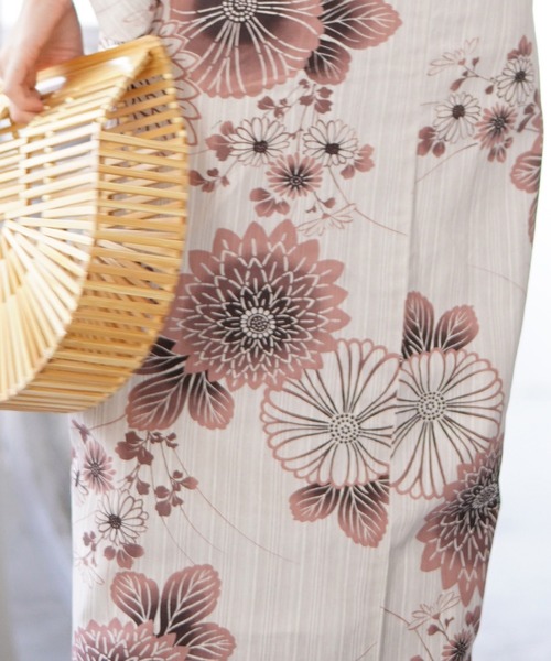 浴衣✴︎菊づくし utatane（ウタタネ）の「浴衣3点セット 綿麻 茶色ぼかしの菊