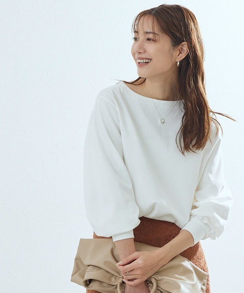 Pierrot(ピエロ)の「コットンポンチバルーンスリーブトップス(Tシャツ/カットソー・レディース・ライトグレー/ブラック/ライトベージュ・M/L)」の4枚目の写真