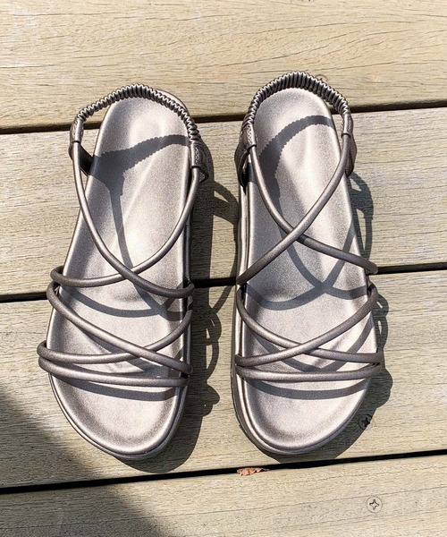 CIAOPANIC TYPY(チャオパニックティピー)の「ストラップフットベットサンダル(サンダル・レディース・ブラック/グレー・36/37/38)」の7枚目の写真