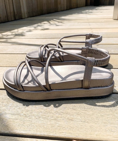 CIAOPANIC TYPY(チャオパニックティピー)の「ストラップフットベットサンダル(サンダル・レディース・ブラック/グレー・36/37/38)」の4枚目の写真