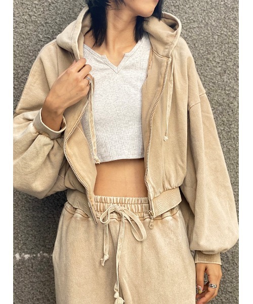 one way（ワンウェイ）の「【oneway Jeans】硫化染めZIPパーカー（パーカー・レディース・ライトブルー/ブラック/ベージュ・FREE）」の9枚目の写真