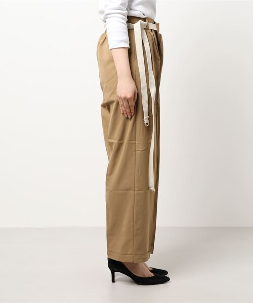 SPINNS（スピンズ）の「ツイル素材 ベルト付ラップパンツ（その他パンツ・レディース・ダークベージュ/ブラウン/ブラック/カーキ・ONESIZE）」の9枚目の写真