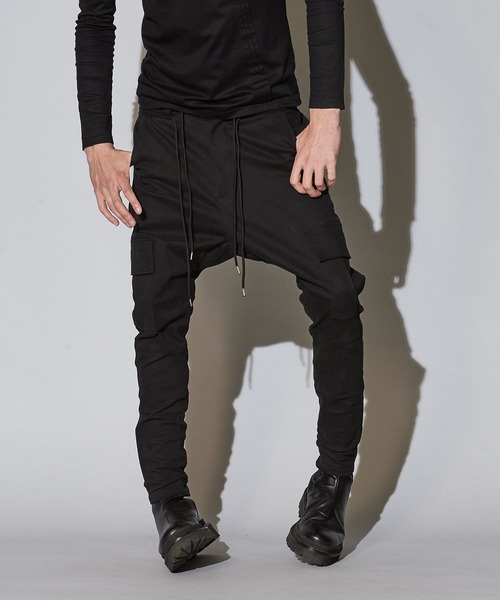 NO ID.(ノーアイディ)の「【NO ID.】Sarrouel Skinny Cargo Pants / サルエル スキニー カーゴ パンツ(カーゴパンツ・メンズ・ブラック/カーキ/グレー・1/3/2)」の16枚目の写真