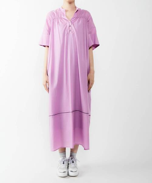 alcali（アルカリ）の「肩シャーリングワンピース（ワンピース・レディース・オレンジ/ネイビー/マジェンタ/オフホワイト・FREE）」の7枚目の写真