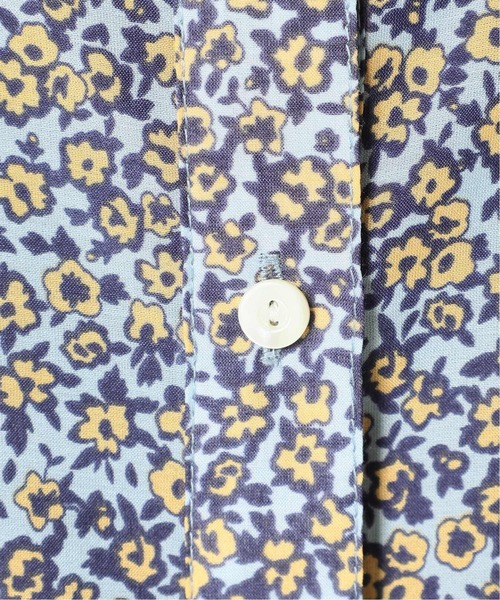 SLOBE IENA（スローブイエナ）の「プリムラフラワープリントショートスリーブブラウス【手洗い可能】◆（シャツ/ブラウス・レディース・イエロー/サックスブルー・FREE）」の4枚目の写真