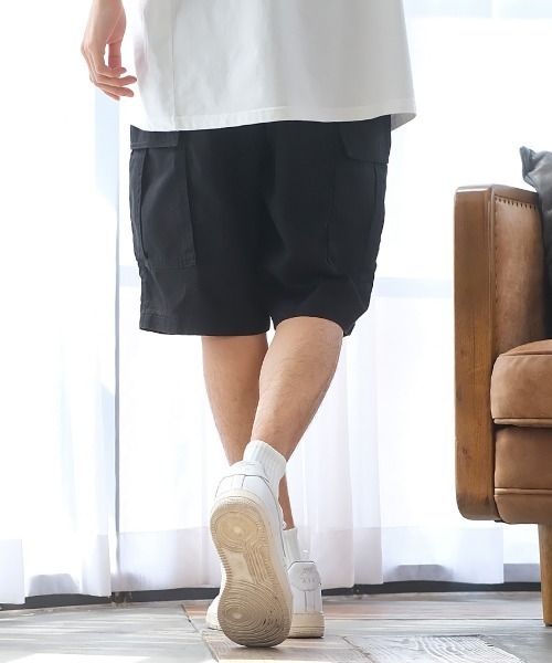 improves(インプローブス)の「ワイドシルエット カーゴ ショートパンツ(カーゴパンツ・メンズ・ホワイト/オリーブ/ベージュ/ブラック・MEDIUM/LARGE)」の11枚目の写真