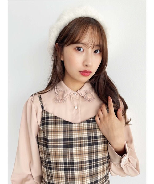 Honey Salon（ハニーサロン）の「honeyフリルブラウス（シャツ/ブラウス・レディース・オフホワイト/ブラック/ピンクベージュ/ベージュ・FREE）」の3枚目の写真