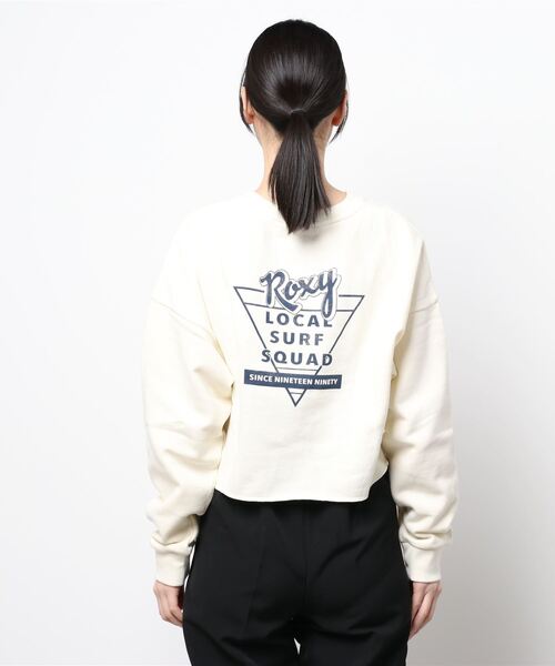 ROXY(ロキシー)の「JUMP PULL OVER/ロキシーバックプリントスウェットトレーナー(スウェット・レディース・ピンク/ブルー/ホワイト・MEDIUM/LARGE)」の2枚目の写真