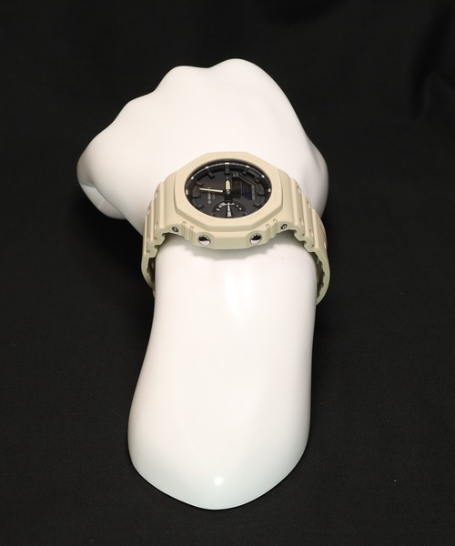 G-SHOCK（ジーショック）の「GA-2100シリーズ / カーボンコアガード / GA-2100-5AJF（アナログ腕時計・メンズ・ベージュ×ブラック・FREE）」の4枚目の写真