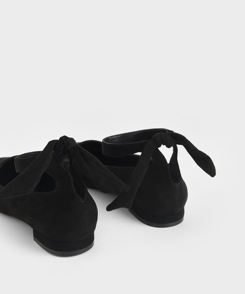 CHARLES & KEITH（チャールズ & キース）の「テクスチャードアンクルストラップ バレリーナフラット / Textured Ankle Strap Ballerina Flats（バレエシューズ・レディース・ブラック/オリーブ・22.5cm/23cm/23.5cm/24.5cm/25cm/25.5cm）」の6枚目の写真