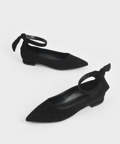 CHARLES & KEITH（チャールズ & キース）の「テクスチャードアンクルストラップ バレリーナフラット / Textured Ankle Strap Ballerina Flats（バレエシューズ・レディース・ブラック/オリーブ・22.5cm/23cm/23.5cm/24.5cm/25cm/25.5cm）」の4枚目の写真
