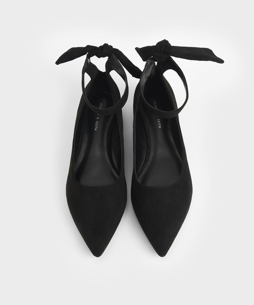 CHARLES & KEITH（チャールズ & キース）の「テクスチャードアンクルストラップ バレリーナフラット / Textured Ankle Strap Ballerina Flats（バレエシューズ・レディース・ブラック/オリーブ・22.5cm/23cm/23.5cm/24.5cm/25cm/25.5cm）」の3枚目の写真