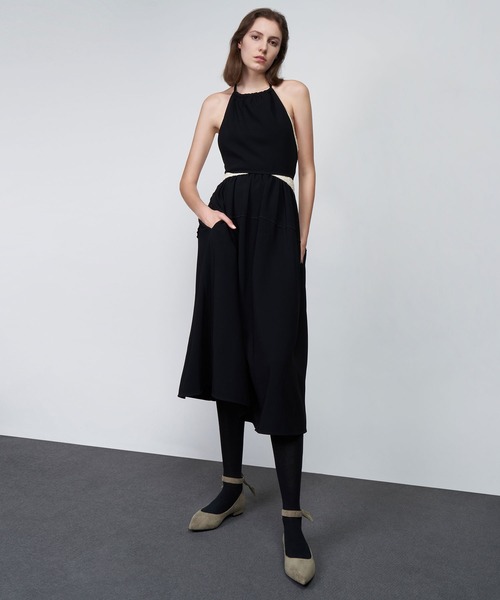 CHARLES & KEITH（チャールズ & キース）の「テクスチャードアンクルストラップ バレリーナフラット / Textured Ankle Strap Ballerina Flats（バレエシューズ・レディース・ブラック/オリーブ・22.5cm/23cm/23.5cm/24.5cm/25cm/25.5cm）」の7枚目の写真