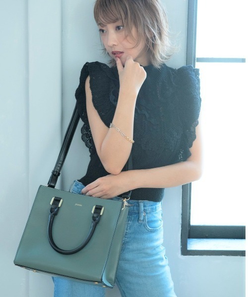 jouetie（ジュエティ）の「【jouetie/ジュエティ】カラーエッジ　スクエア ハンドバッグ（トートバッグ・レディース・オリーブ/ベージュ/オレンジ/ベージュ系その他/ブルー系その他/ブルー/アイボリー/ダークグリーン/ブラック/ワイン/ダークブラウン/グレイッシュベージュ・FREE）」の18枚目の写真