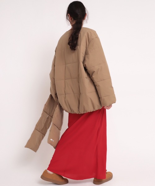 RNA-N(アールエヌエーエヌ)の「J2004 マフラー付きパディングコート(ダウンジャケット/コート・レディース・ブラック/ベージュ/グレー・MEDIUM)」の20枚目の写真