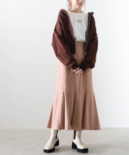 Cheek（チーク）の「刺繍ショートパーカー（パーカー・レディース・チャコールグレー/ブラウン/ベージュ・MEDIUM）」の15枚目の写真