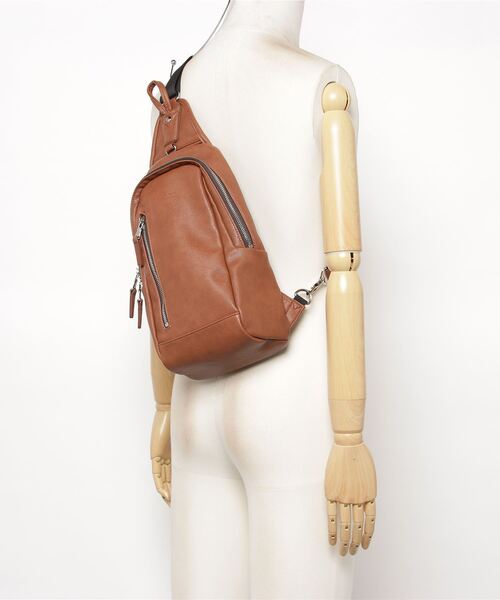 Misto Forza（ミストフォルツァ）の「ミストフォルツァ【Misto Forza】ワンショルダーバッグ（ショルダーバッグ・メンズ・ブラック/ネイビー/キャメル・フリー）」の7枚目の写真