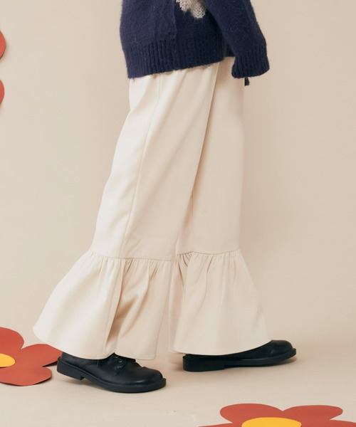 MERLOT(メルロー)の「裾フリルパンツ(その他パンツ・レディース・ブラック/ナチュラル・FREE)」の11枚目の写真
