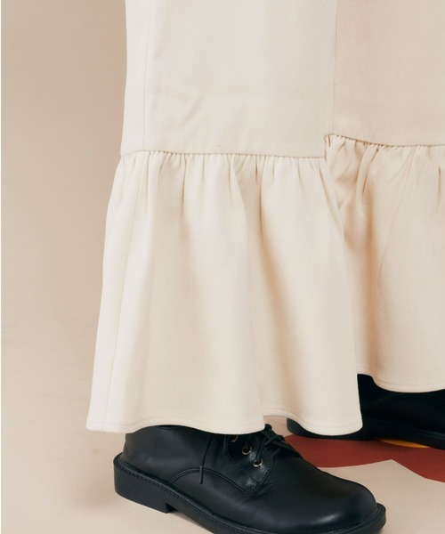 MERLOT(メルロー)の「裾フリルパンツ(その他パンツ・レディース・ブラック/ナチュラル・FREE)」の9枚目の写真
