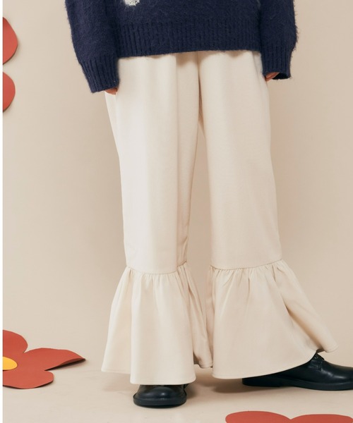 MERLOT(メルロー)の「裾フリルパンツ(その他パンツ・レディース・ブラック/ナチュラル・FREE)」の4枚目の写真