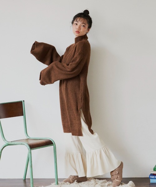 MERLOT(メルロー)の「裾フリルパンツ(その他パンツ・レディース・ブラック/ナチュラル・FREE)」の17枚目の写真