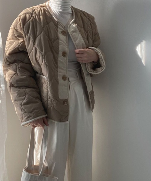 by muni:r（バイ ムニール）の「リバーシブルフリースキルティングダウン（テーラードジャケット・レディース・ベージュ/アイボリー/ダークグレー・FREE）」の14枚目の写真