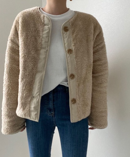 by muni:r（バイ ムニール）の「リバーシブルフリースキルティングダウン（テーラードジャケット・レディース・ベージュ/アイボリー/ダークグレー・FREE）」の16枚目の写真