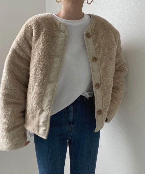 by muni:r（バイ ムニール）の「リバーシブルフリースキルティングダウン（テーラードジャケット・レディース・ベージュ/アイボリー/ダークグレー・FREE）」の7枚目の写真