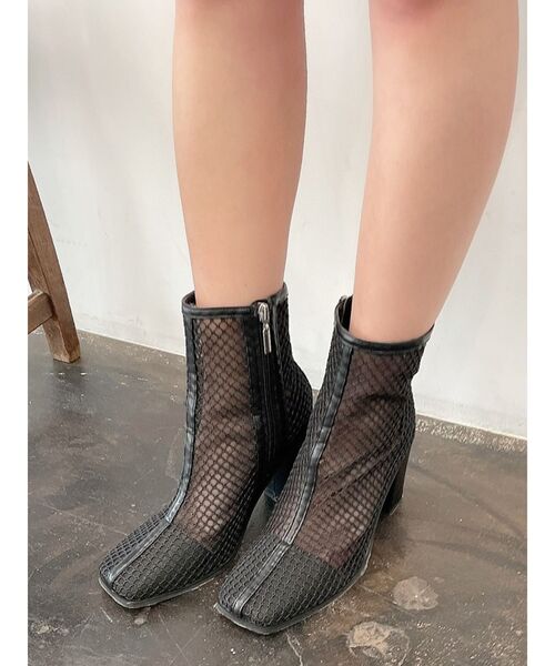 GYDA（ジェイダ）の「スクエアメッシュ ショートブーツ（ブーツ・レディース・オフホワイト/ブラック・SMALL/MEDIUM/LARGE）」の3枚目の写真