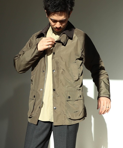 Barbour（バブアー）の「Barbour × BEAMS F / 別注 BEDALE SL シェイプメモリー ジャケット（ブルゾン・メンズ・セージグリーン/ブラック・40/38/34/36/42）」の2枚目の写真