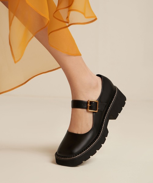 CHARLES & KEITH(チャールズ & キース)の「メタリックバックル メリージェーンシューズ / Metallic Buckle Mary Jane Shoes(パンプス・レディース・ブラック/オフホワイト/ライトブラウン/マルチ・22.5cm/23cm/23.5cm/24.5cm/25cm/25.5cm)」の12枚目の写真