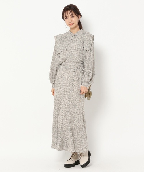 mysty woman（ミスティウーマン）の「ワンピース風のセットアップコーデも　ソフト花柄マーメイドスカート 266549（スカート・レディース・ブラック/イエロー/ライトベージュ・FREE）」の7枚目の写真