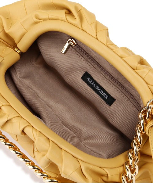 NATURAL BEAUTY BASIC(ナチュラルビューティーベーシック)の「メッシュエンボスチェーンクラッチ(クラッチバッグ・レディース・ホワイト/イエロー・フリ-)」の13枚目の写真