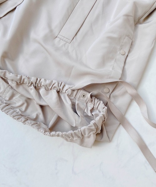 AS KNOW AS plus（アズノゥアズプラス）の「●サイド釦ミリタリーコート（ミリタリージャケット・レディース・ネイビー/カーキ/グレイッシュベージュ・FREE）」の4枚目の写真