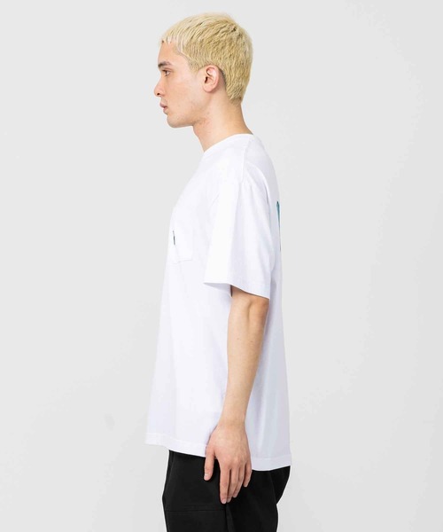 XLARGE（エクストララージ）の「MASTERPIECE S/S POCKET TEE/メンズ　ロゴ　グラフィック　ポケット　Tシャツ（Tシャツ/カットソー・メンズ・ブルー/ブラック/ホワイト・L/M/S/XL）」の4枚目の写真