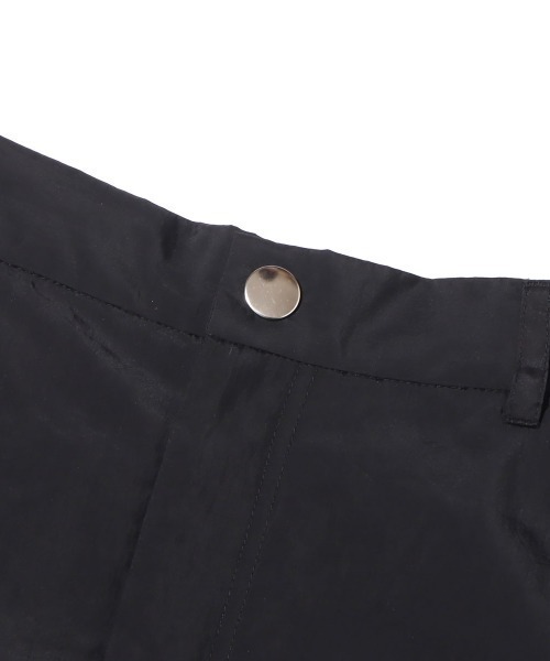 atmos pink（アトモスピンク）の「atmos pink サイドロゴ カーゴミニスカート（スカート・レディース・ベージュ/ブラック・M/S）」の10枚目の写真