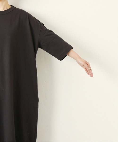 JOURNAL STANDARD LUXE(ジャーナルスタンダード ラックス)の「クラシックテンジク スタンダードクルーネックワンピース(ワンピース・レディース・チャコールグレー/カーキ・SMALL/MEDIUM)」の8枚目の写真