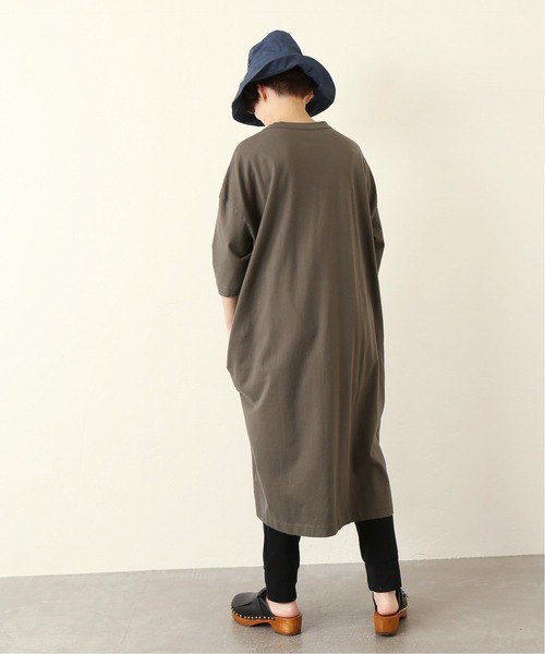 JOURNAL STANDARD LUXE(ジャーナルスタンダード ラックス)の「クラシックテンジク スタンダードクルーネックワンピース(ワンピース・レディース・チャコールグレー/カーキ・SMALL/MEDIUM)」の20枚目の写真